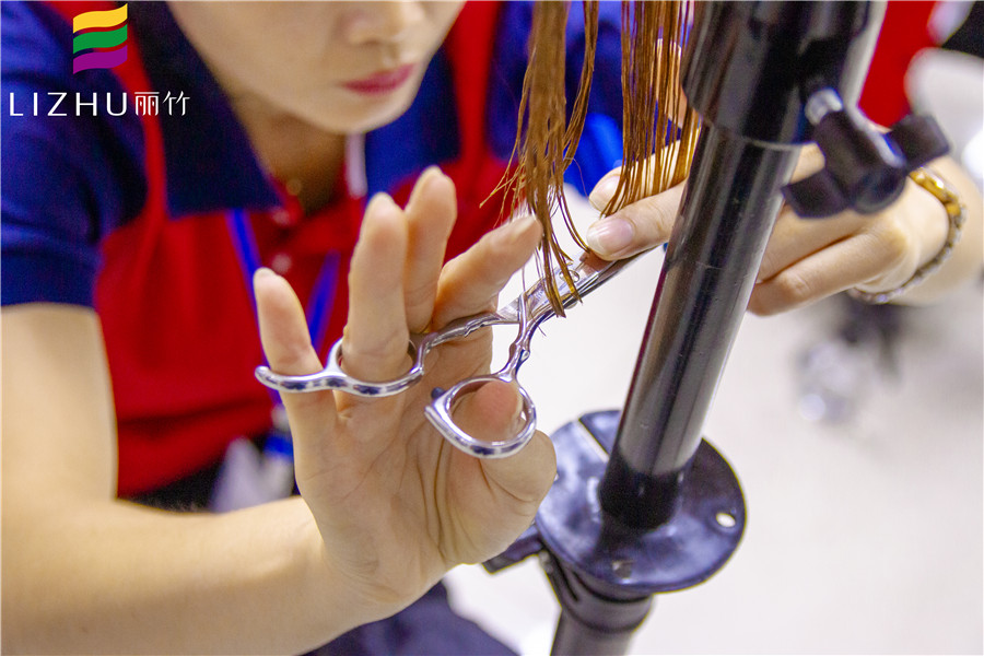 美發(fā)六大修剪動(dòng)作，廣西美發(fā)教學(xué)課件分享