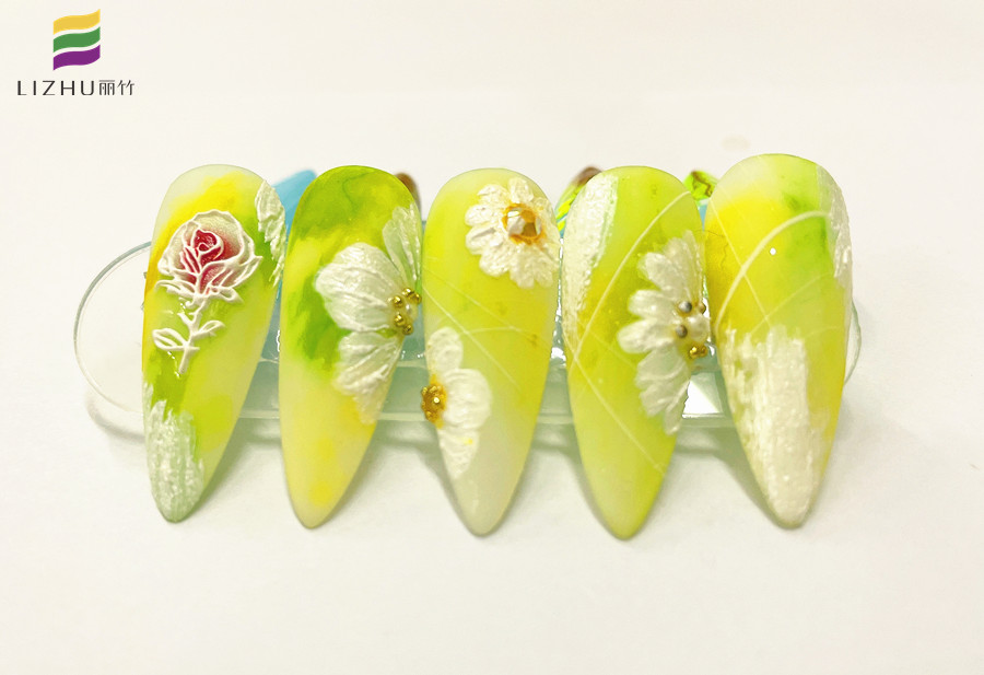 春日美甲圖片-廣西時(shí)尚美甲培訓(xùn)作品