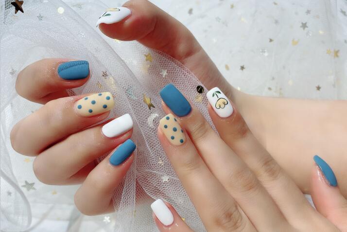 藍色系美甲，廣西美甲培訓浪漫分享