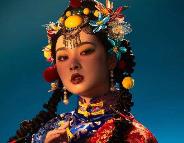 藏族少女寫真造型，南寧彩妝學(xué)校專業(yè)正規(guī)作品