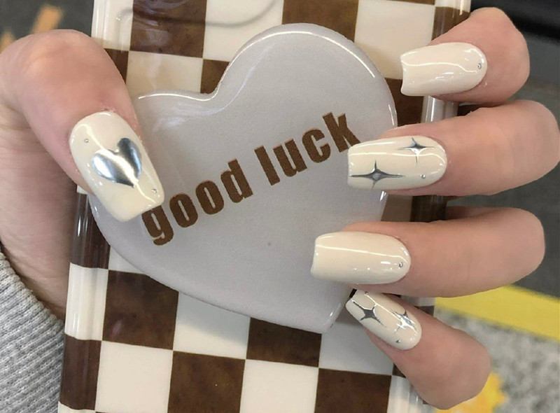 小情調(diào)春日美甲，廣西美甲培訓(xùn)機(jī)構(gòu)精彩推薦