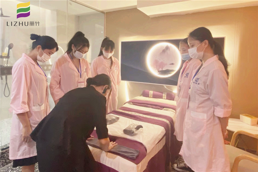 南寧美容學(xué)校就業(yè)實(shí)習(xí)，提前感受崗位技能及素養(yǎng)