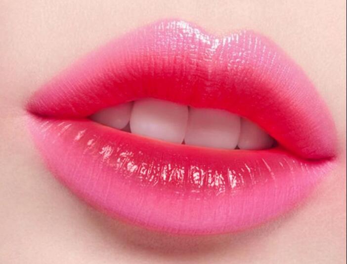 紋唇不同年齡如何選色？廣西眉眼唇學(xué)校課程