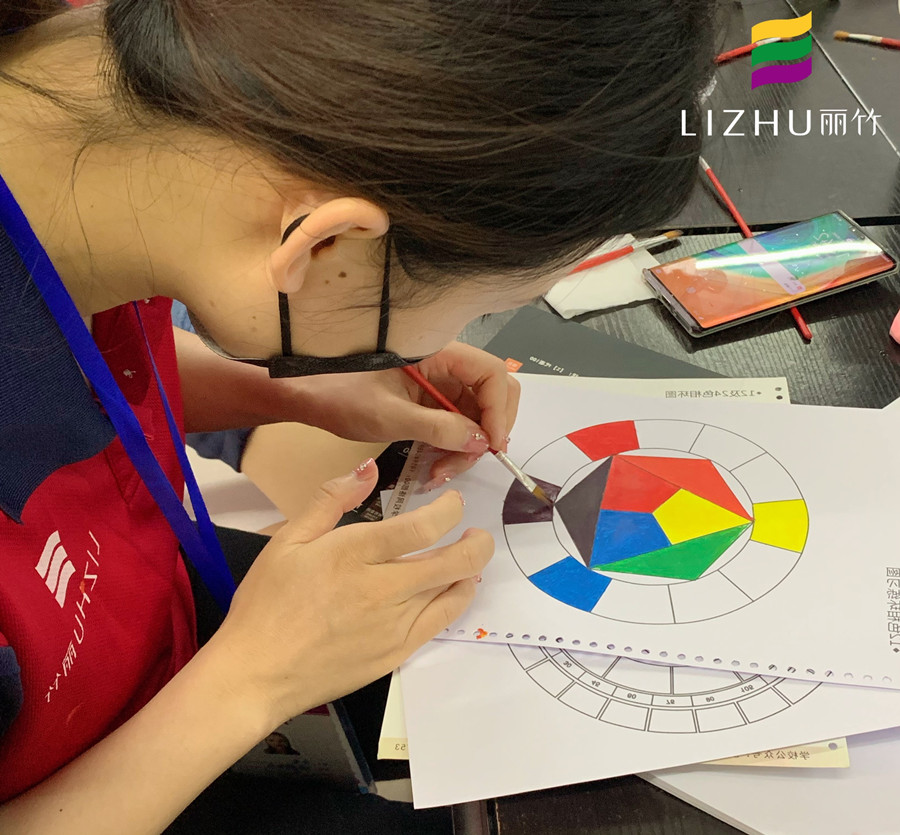 十二色環(huán)的組成結(jié)構(gòu)，南寧專業(yè)培養(yǎng)化妝師課程