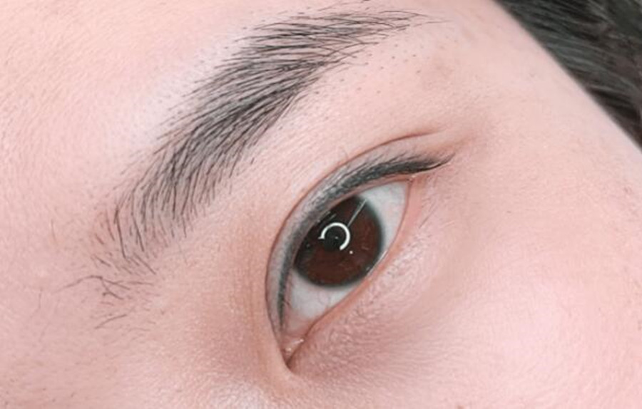 紋眉如何設計眉峰？南寧專業(yè)正規(guī)紋繡學校解析