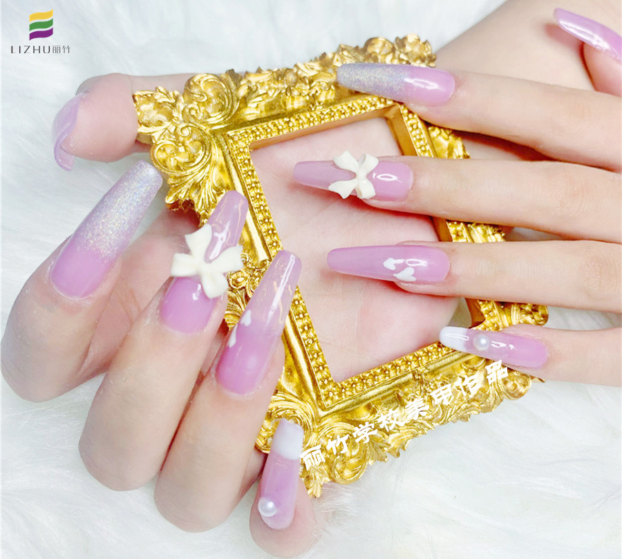 光療美甲怎么保養(yǎng)？南寧美甲基礎(chǔ)班課程學(xué)習(xí)