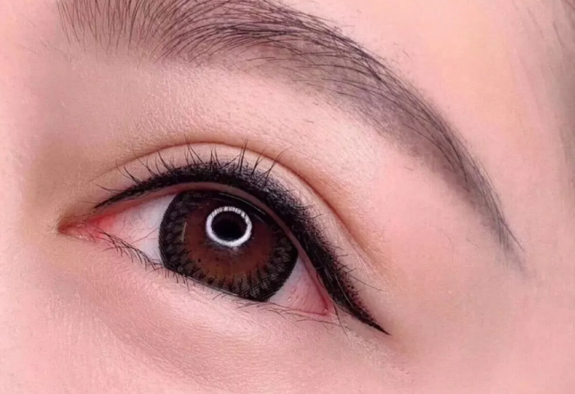 美瞳線暈色處理方法，南寧市紋繡學校幫找解決方案