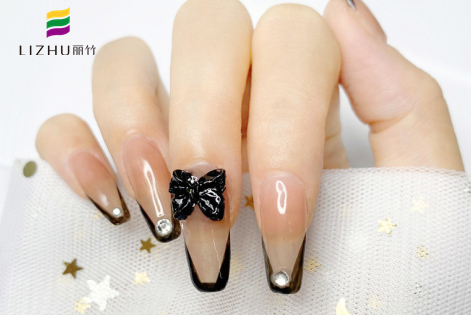 美甲延長(zhǎng)收費(fèi)標(biāo)準(zhǔn)，廣西南寧美甲學(xué)校建議