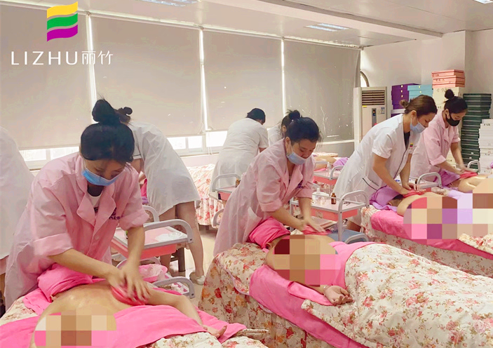 肩胛骨多久按摩一次比較好？南寧美容理論知識培訓(xùn)