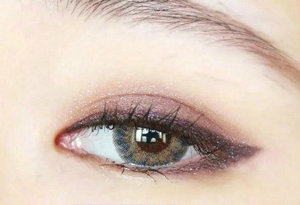 眼妝怎么畫好看又自然？南寧基礎(chǔ)教眼妝