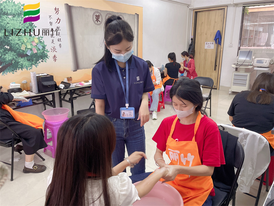 美甲手部護(hù)理的重要性，廣西美甲實(shí)操教學(xué)