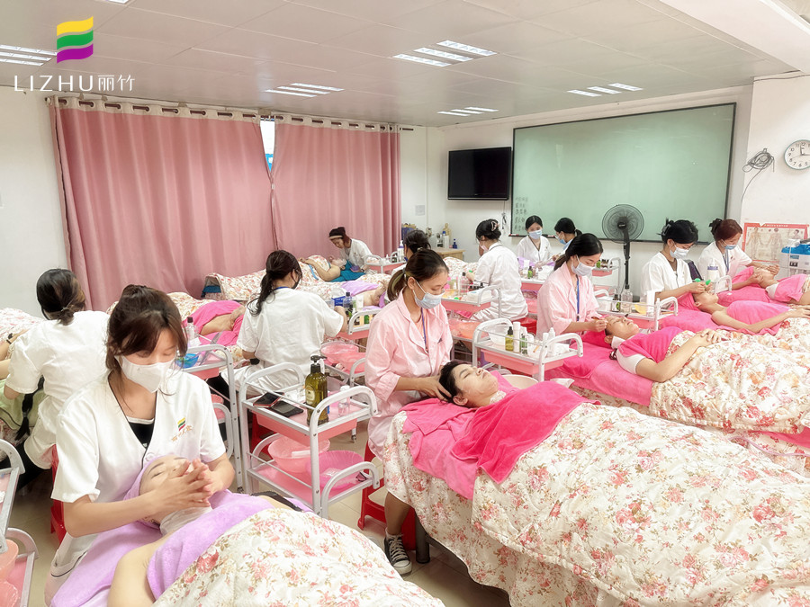 面部眼唇鼻的護理，廣西皮膚管理培訓班教你方法