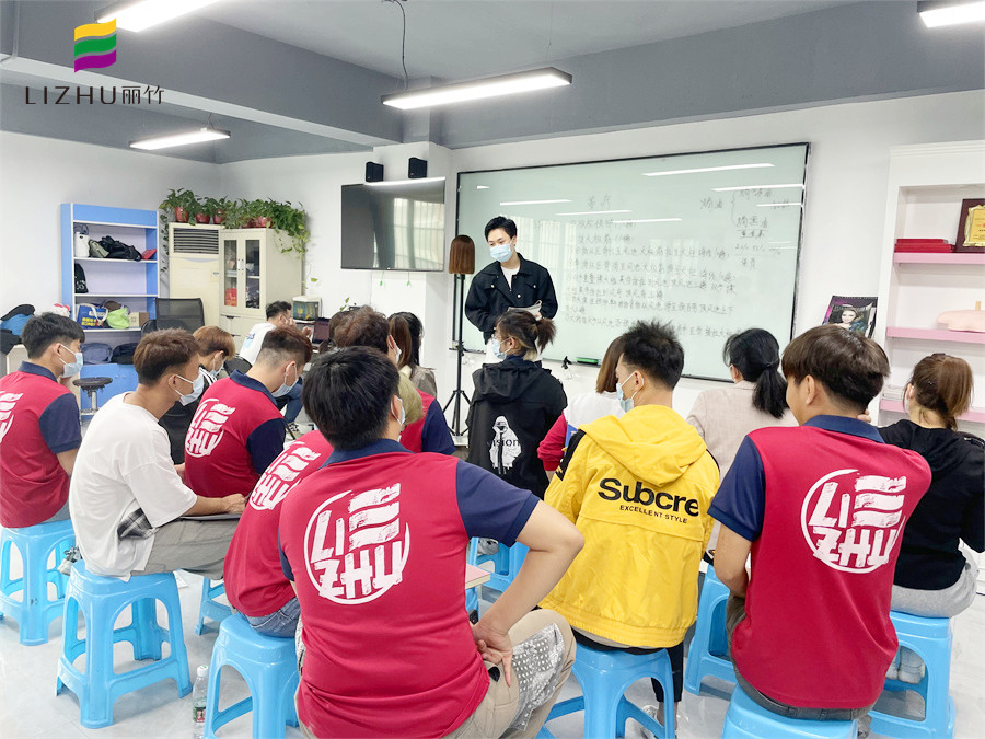 生姜洗頭的好處？南寧美發(fā)洗護學校理論講解