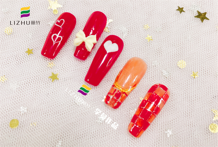 紅色婚禮美甲 、暈染液美甲、泡泡海洋風美甲 | 廣西正規(guī)培訓美甲