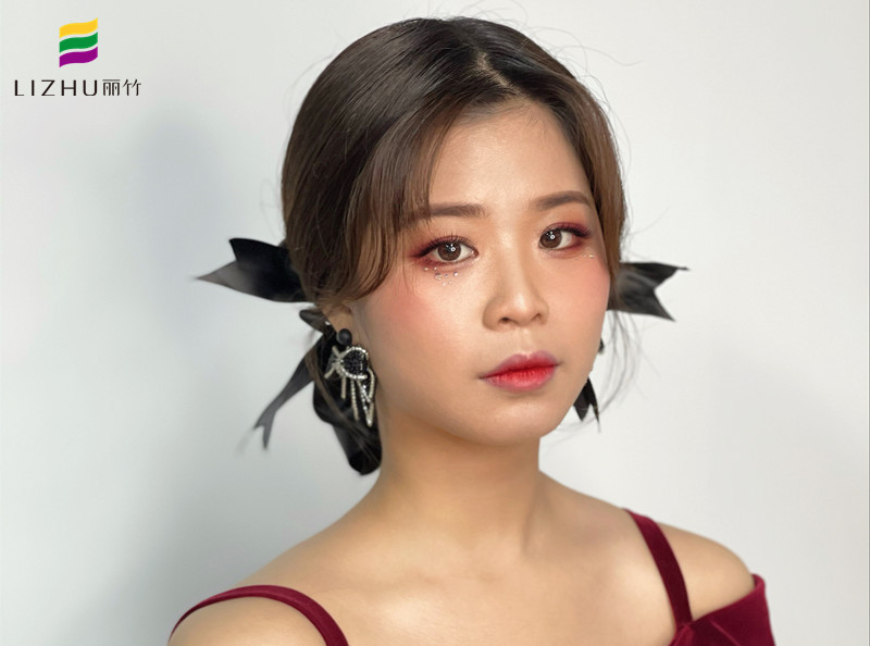 時(shí)尚簡(jiǎn)約造型，廣西美妝師專業(yè)學(xué)校作品