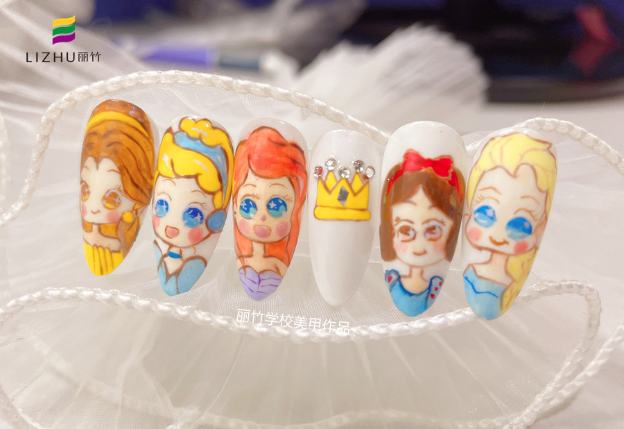 迪士尼公主美甲&可愛(ài)熊雕花美甲，廣西美甲師進(jìn)修班作品