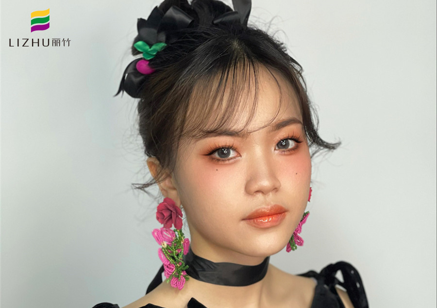 復(fù)古禮服造型，南寧化妝學(xué)校推薦