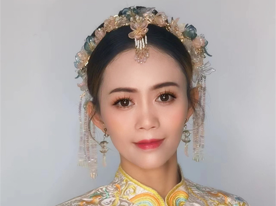 國風(fēng)新娘造型，廣西新娘彩妝造型學(xué)校演繹中國美