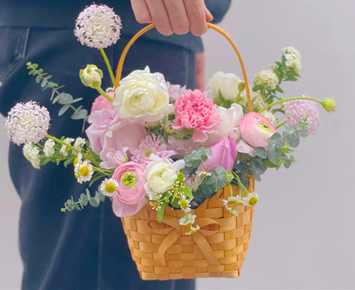 韓式手提花籃，南寧鮮花培訓(xùn)作品