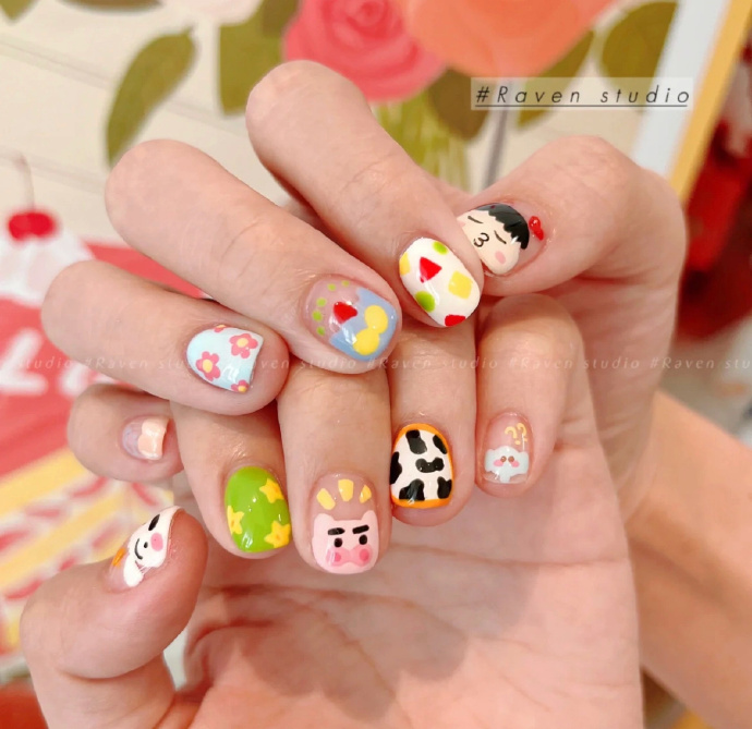 卡通手繪美甲，廣西美甲款式造型學校推薦