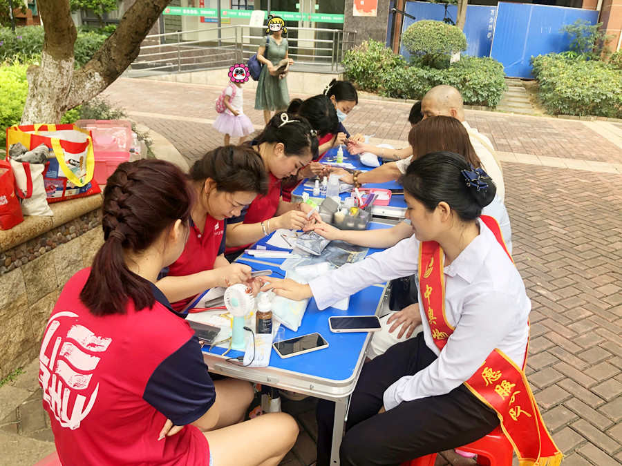 免費(fèi)美甲活動(dòng)&社區(qū)美甲活動(dòng)，南寧美甲學(xué)校在行動(dòng)