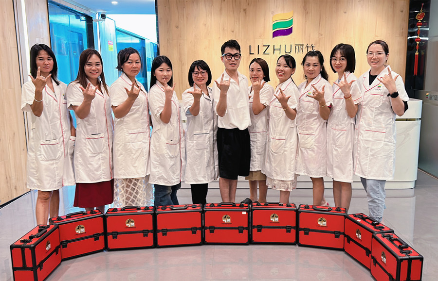 紋繡畢業(yè)感言：麗竹紋繡全能大師班，加油！