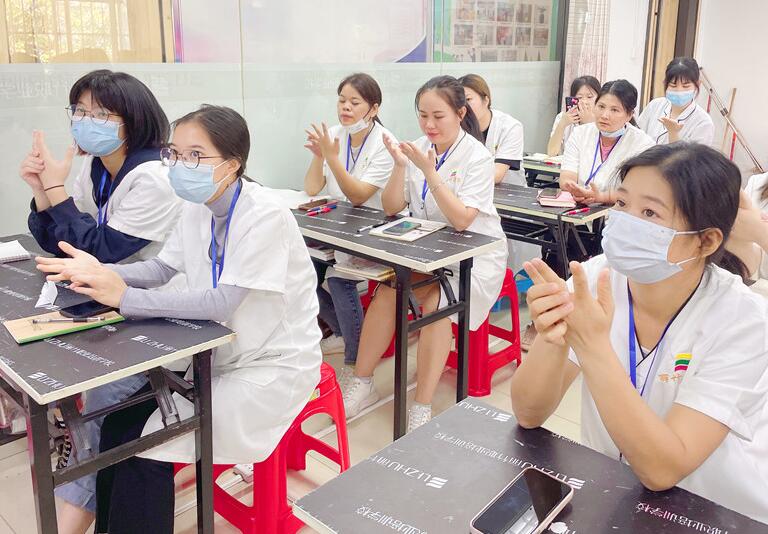 南寧美容學(xué)習(xí)：學(xué)習(xí)手診的重要性