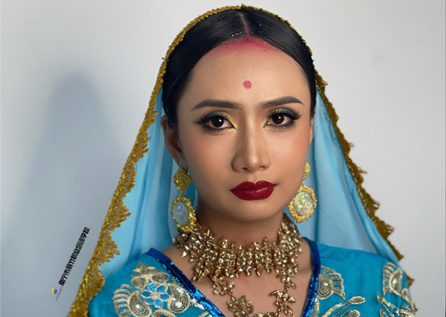 異域風(fēng)情印度妝，南寧化妝培訓(xùn)舞臺(tái)妝