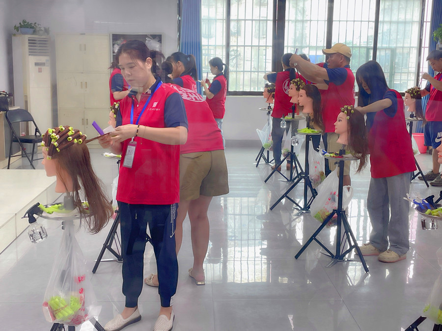 美發(fā)卷發(fā)杠的操作，零基礎學卷發(fā)