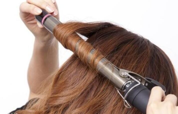 卷發(fā)器的選擇標(biāo)準(zhǔn)，南寧美發(fā)學(xué)習(xí)