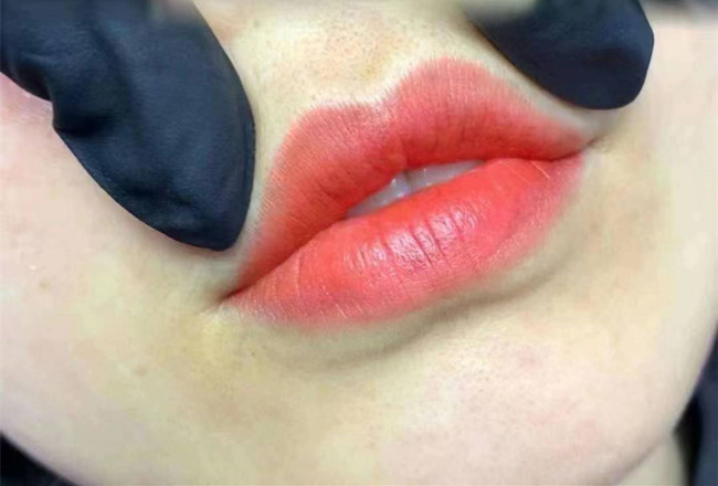 紋唇的顏色要怎么選擇？零基礎學紋唇