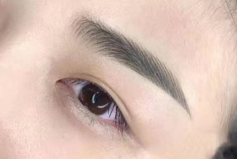 廣西學(xué)紋眉：紋眉哪種好看自然？