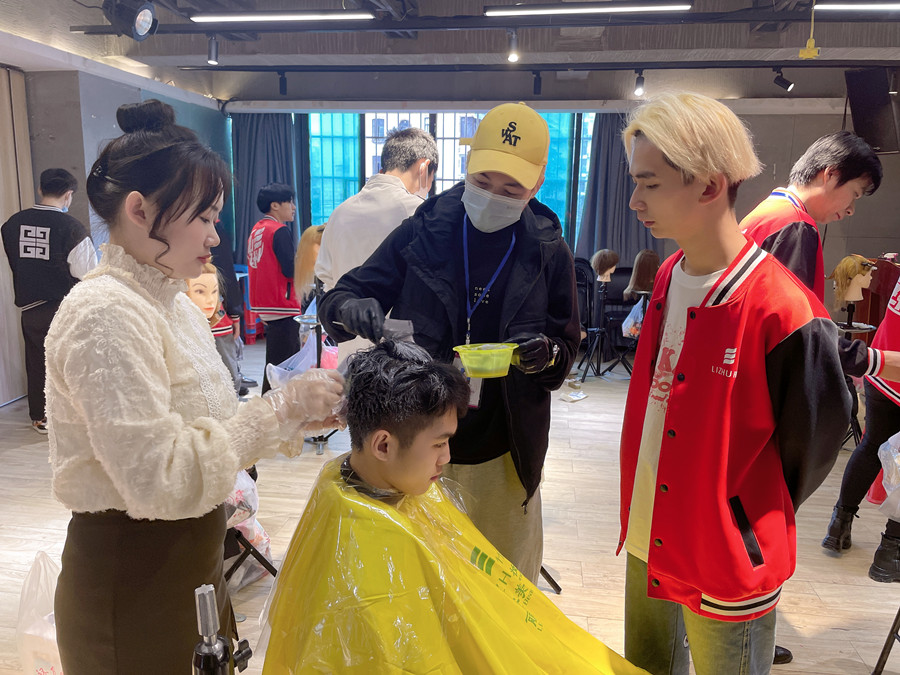 染發(fā)實(shí)用技巧，南寧燙染學(xué)校作品