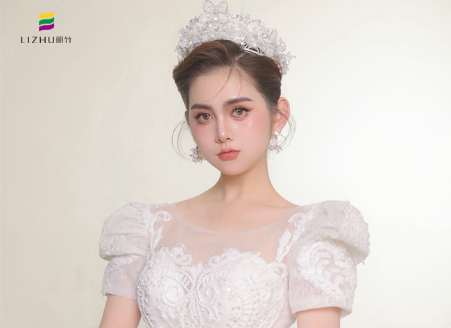 簡約氣質(zhì)新娘，廣西學(xué)新娘跟妝作品