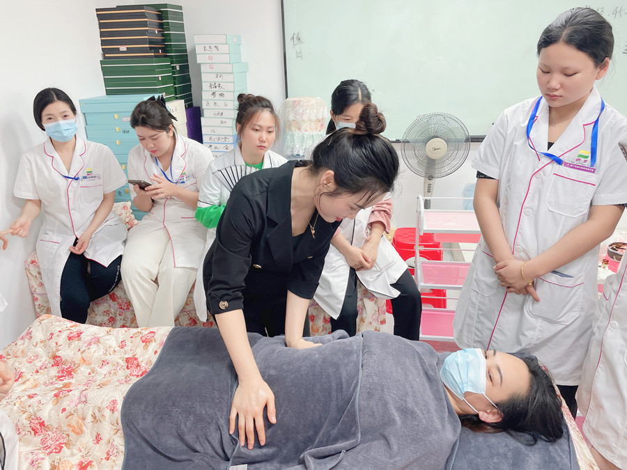 泥灸敷肚子的好，廣西美容美體操作講解