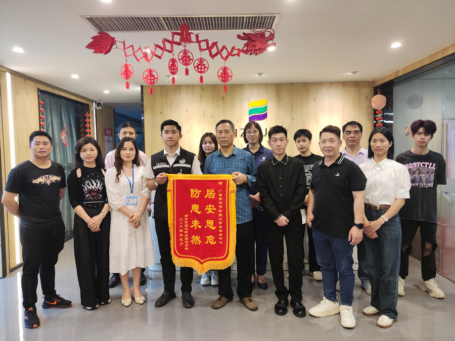 麗竹學校組織全體師生開展校園消防安全培訓演練