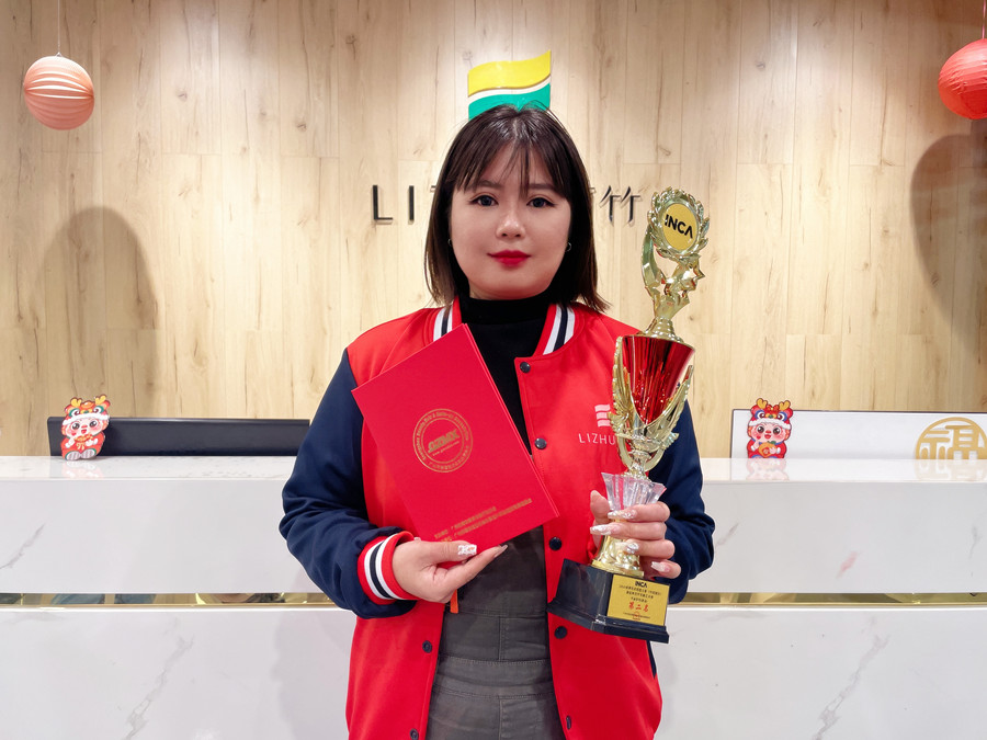 《國(guó)風(fēng)花旦》| 南寧美甲造型培訓(xùn)學(xué)員作品