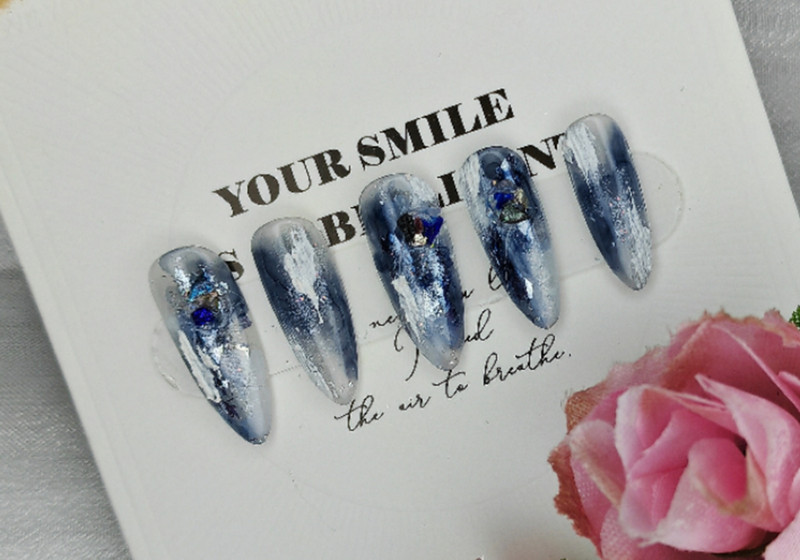 冰川暈染美甲，廣西美甲短期培訓(xùn)班課堂作品