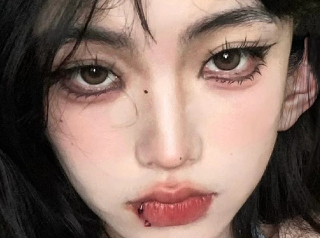 超A的亞裔混血辣妹眼妝教程，廣西網(wǎng)紅造型培訓(xùn)