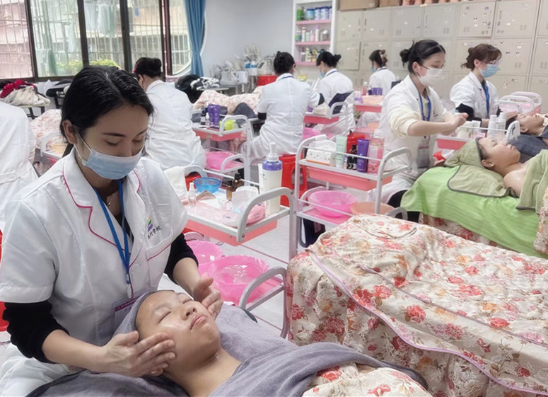 如何進行面部提升，廣西美容技術(shù)培訓(xùn)學(xué)校教學(xué)