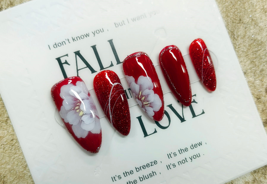 3D甲排筆美繪畫技巧，告訴你南寧美甲培訓(xùn)去哪里？