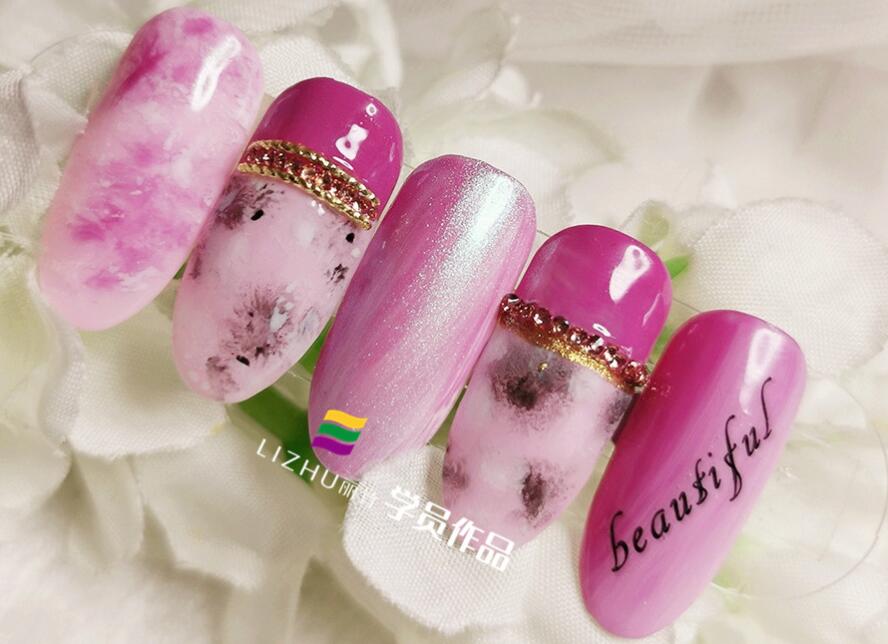 美甲暈染糊成團(tuán)的原因，南寧美甲培訓(xùn)課程講解