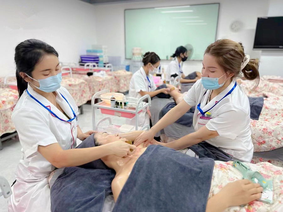 你適合做肩頸刮（sha）痧嗎？零基礎(chǔ)美容教學(xué)