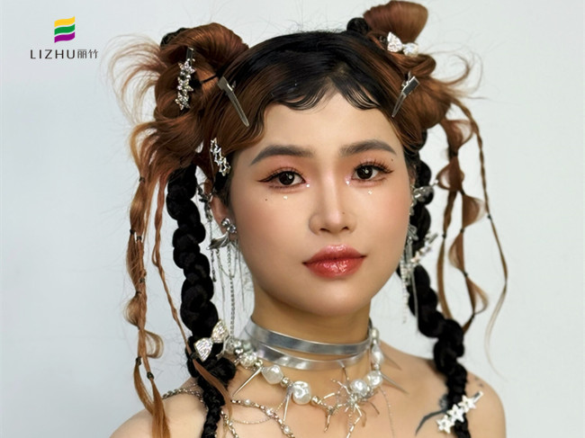 千禧甜辣妝，實力詮釋南寧彩妝學校哪家好？