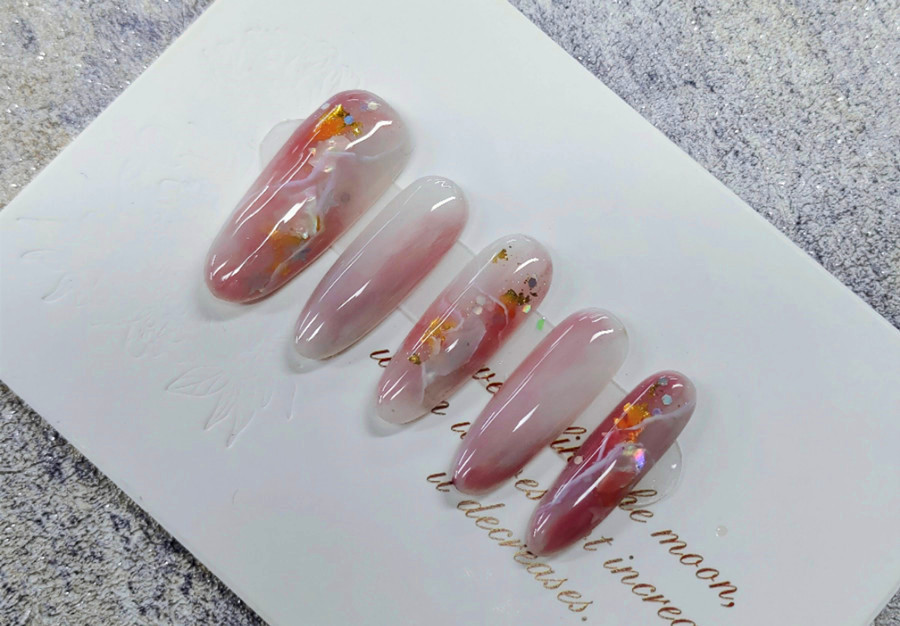 夏日暈染美甲，廣西學(xué)美甲零基礎(chǔ)學(xué)員作品