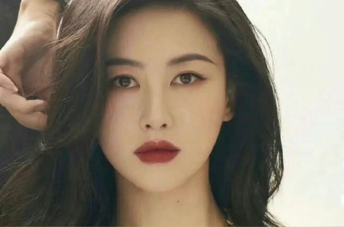 水彎眉教程，南寧化妝師日常必學(xué)