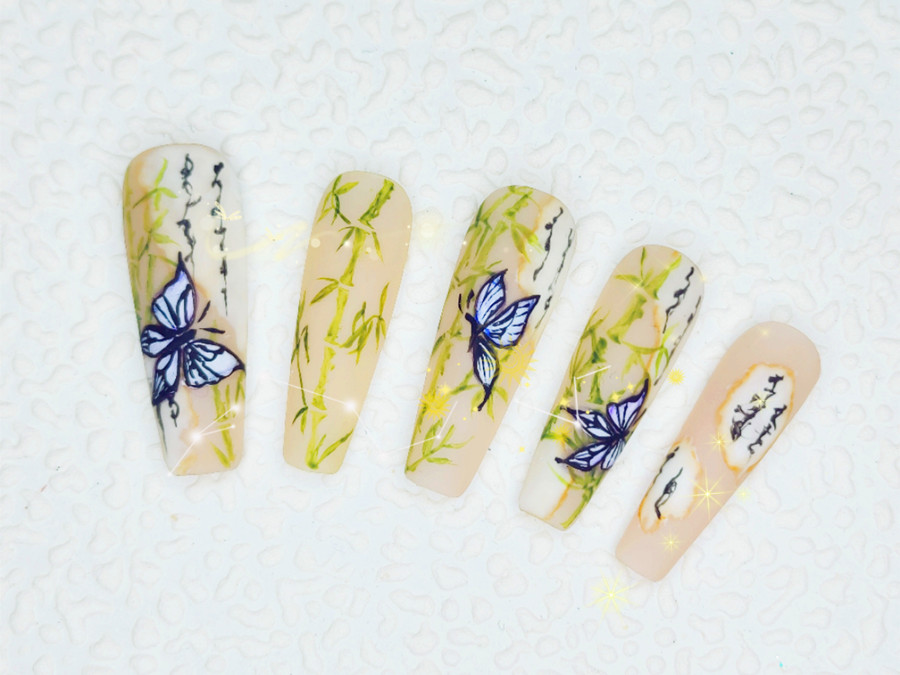 新中式美甲，告訴你南寧美甲去哪里學(xué)比較好？