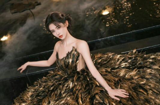 鞠婧祎金羽妝教程，南寧化妝仿妝培訓