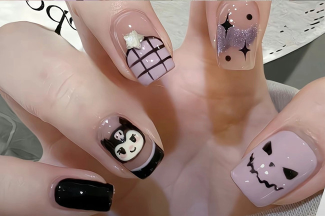 廣西學(xué)美甲造型：少女心手繪卡通美甲