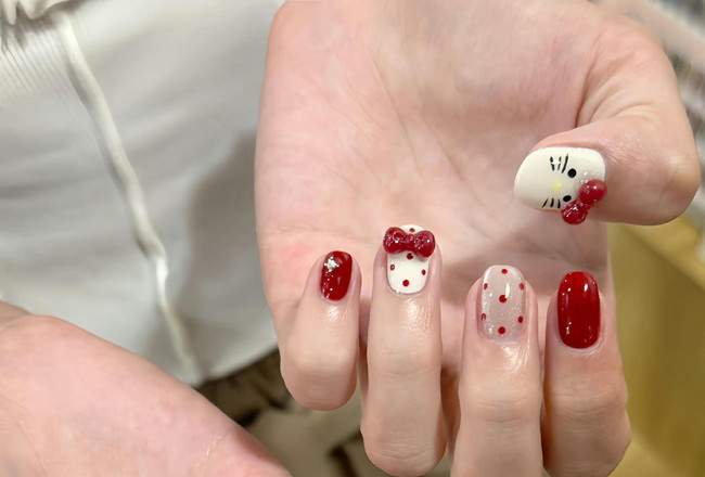 適合秋天做的美甲，廣西省美甲學(xué)校分享